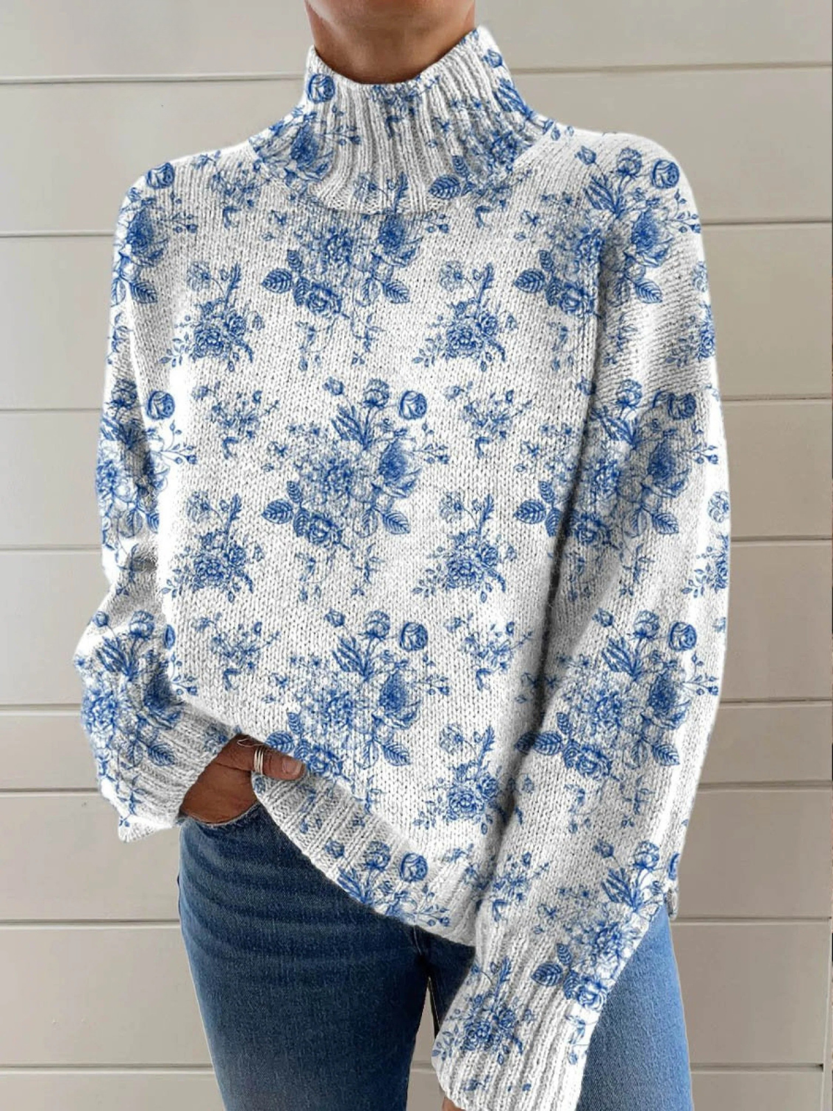 Milka | Turtleneck à motif floral avec impression artistique